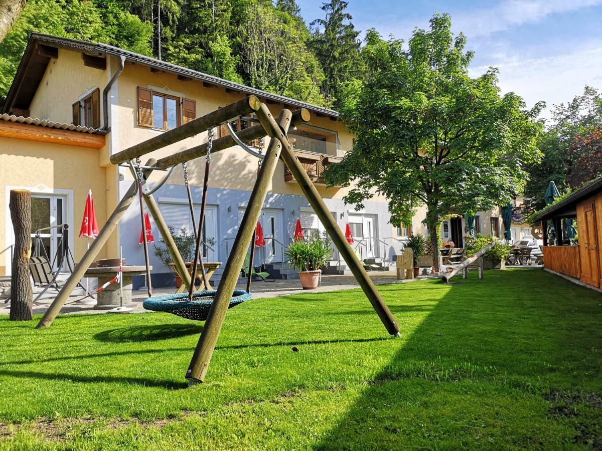 Gasthof Weingrill Friesach  エクステリア 写真